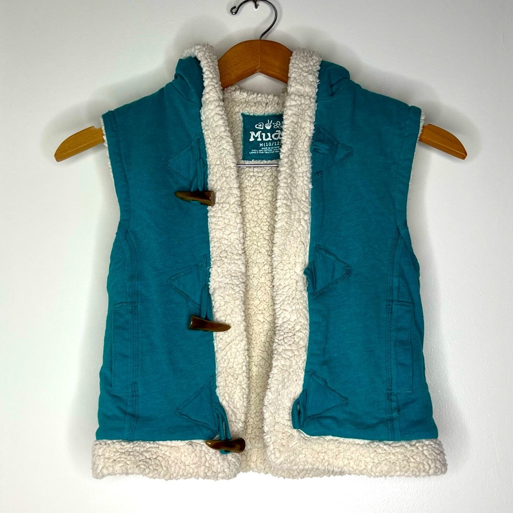 Mudd Sherpa lined Vest with hood toggle buttons size 10/12 youth but runs small